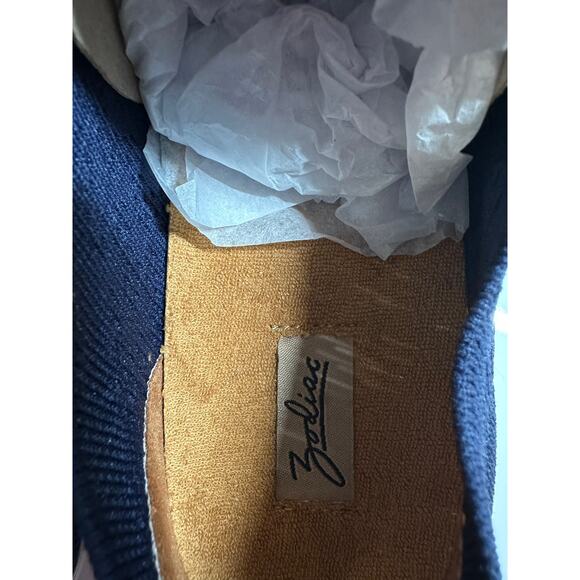 New NWT women zodiac 10 M Navy Blue classic fabric canvas walk flat walk shoes - Picture 4 of 11